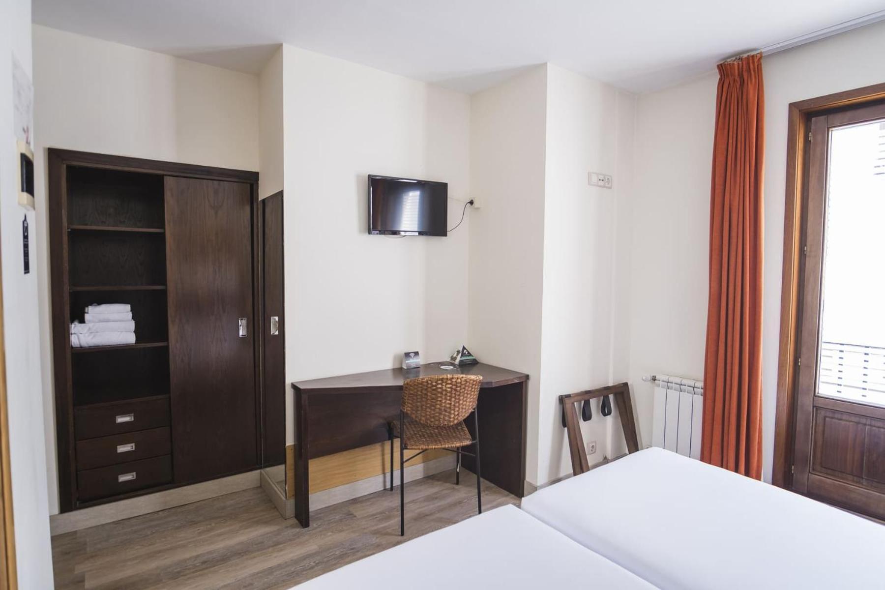 Hotel Alda Algalia Santiago de Compostela Exterior photo